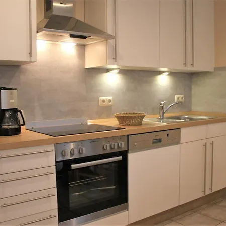 Vakantiehuis Robby1 *